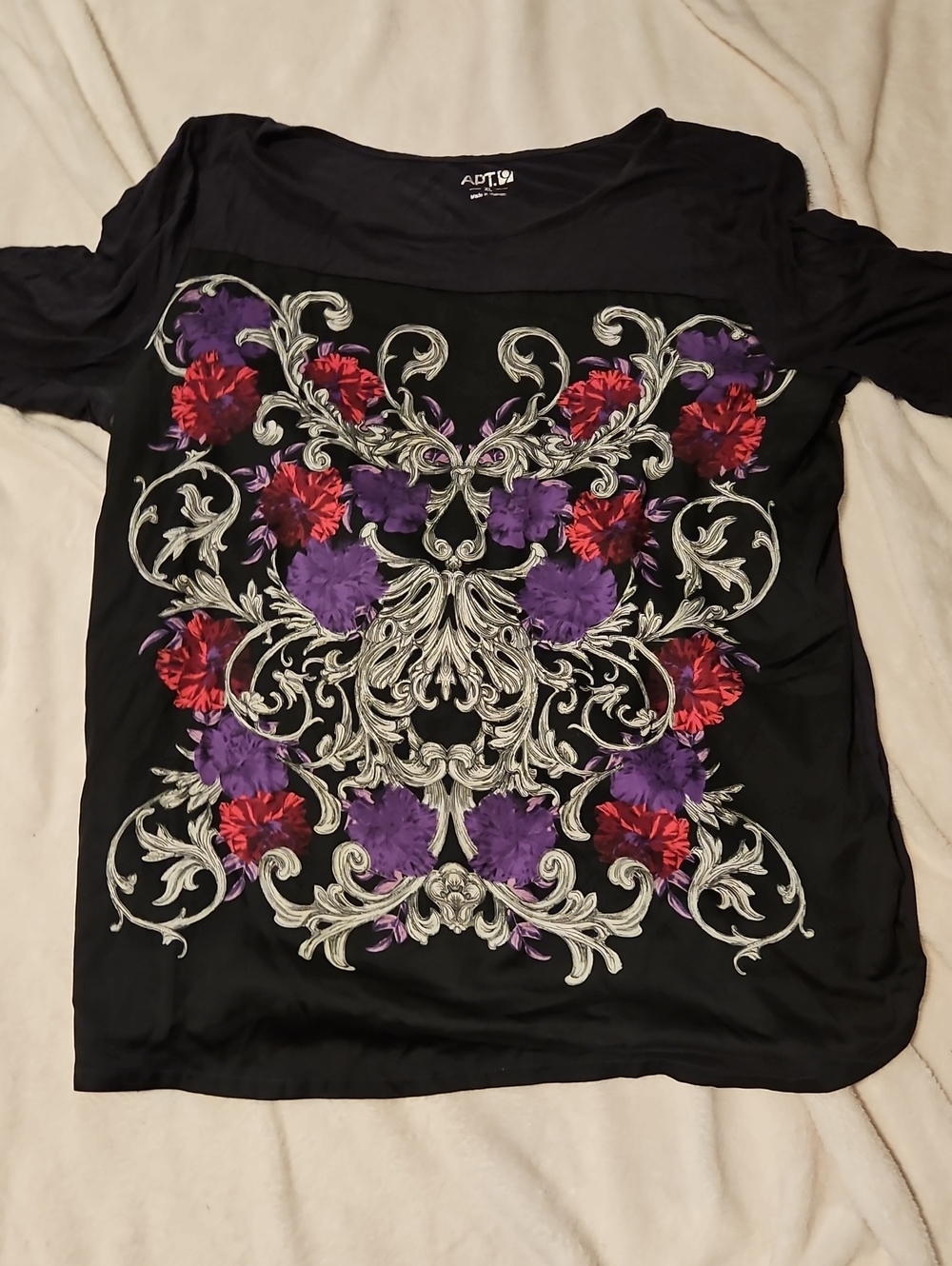 Apt. 9 Black Short Sleeve Top with Purple and Red Floral Scroll